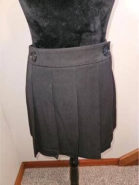 TopShop Front Pleated Wrap Mini Skirt - Size 4 - BNWT